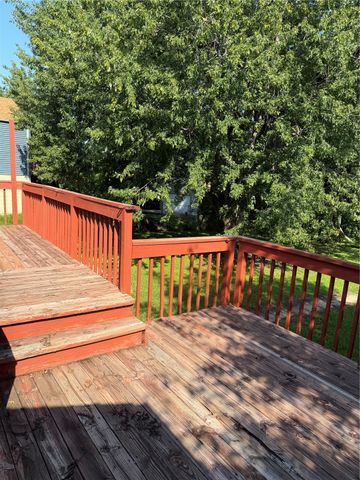 344 SW 28th Avenue, Cedar Rapids, IA 52404