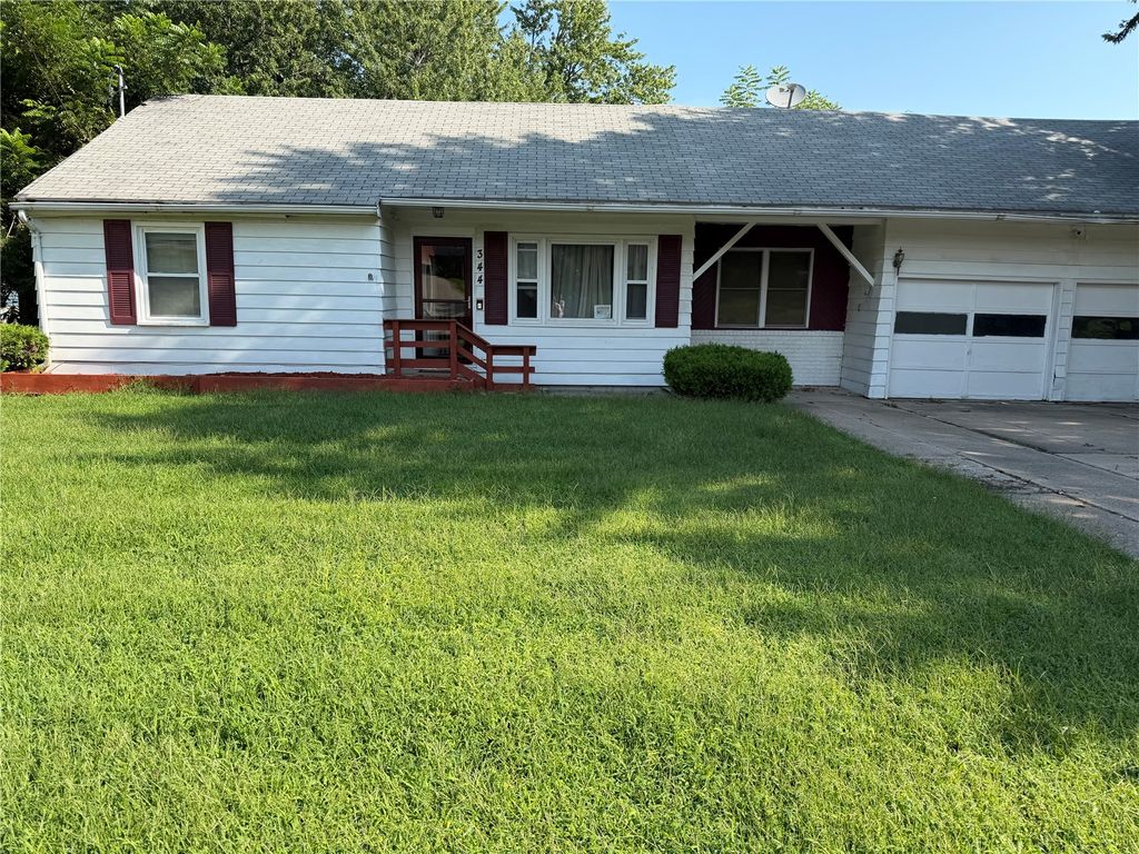 344 SW 28th Avenue, Cedar Rapids, IA 52404