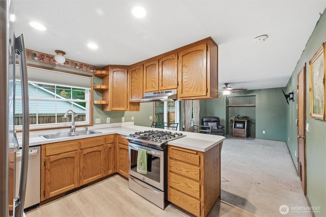 1850 NE 11th Avenue, Oak Harbor, WA 98277