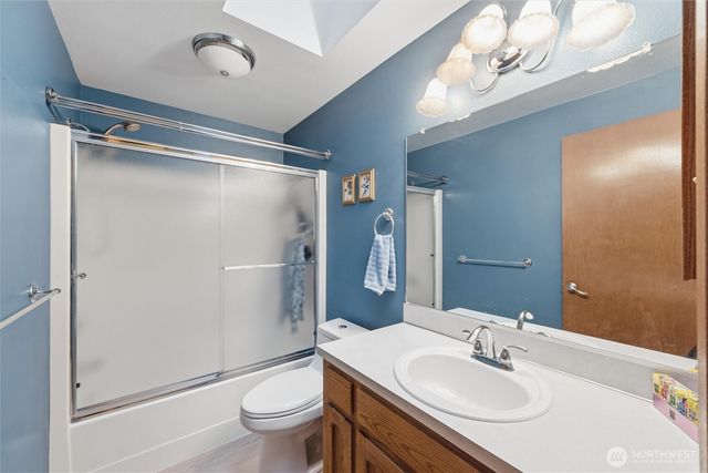 1850 NE 11th Avenue, Oak Harbor, WA 98277