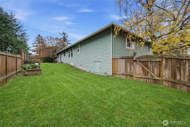 1850 NE 11th Avenue, Oak Harbor, WA 98277