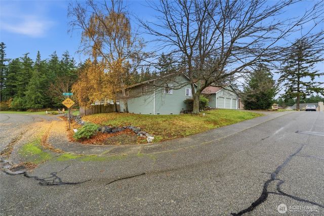 1850 NE 11th Avenue, Oak Harbor, WA 98277