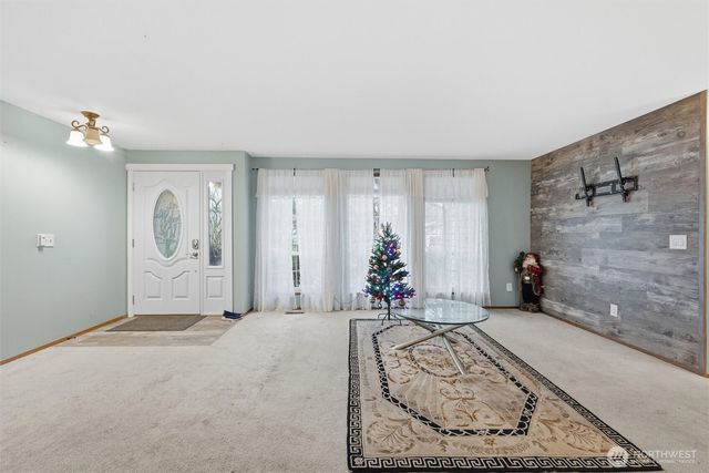 1850 NE 11th Avenue, Oak Harbor, WA 98277