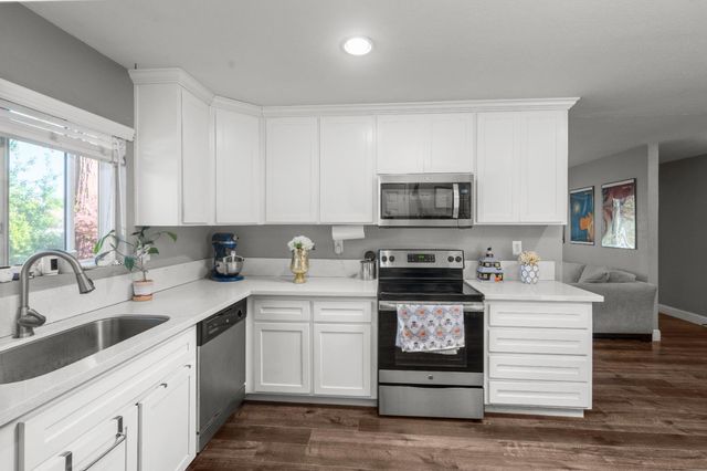 10448 Hartford Ct, Rancho Cordova, CA 95670