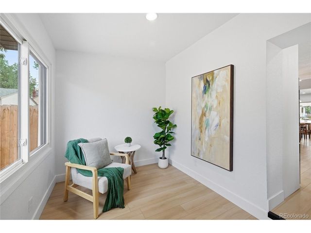 449 N Corona St, Denver, CO 80218