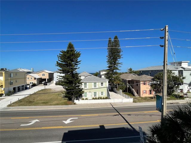 711 GULF BOULEVARD, Indian Rocks Beach, FL 33785