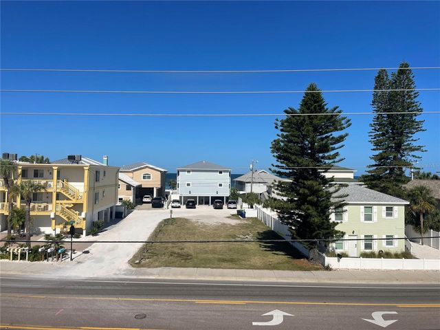 711 GULF BOULEVARD, Indian Rocks Beach, FL 33785