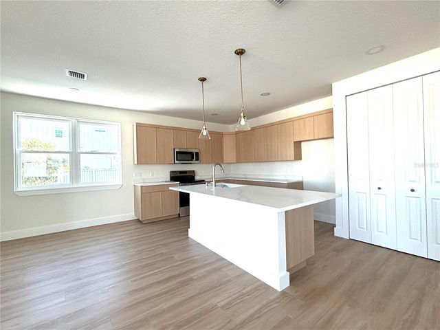 711 GULF BOULEVARD, Indian Rocks Beach, FL 33785