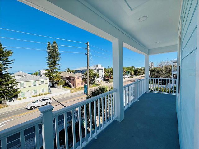 711 GULF BOULEVARD, Indian Rocks Beach, FL 33785