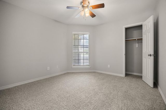 521 Britni LOOP, Kyle, TX 78640