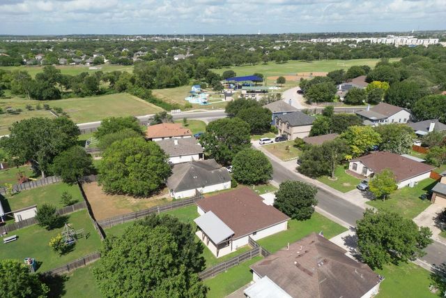521 Britni LOOP, Kyle, TX 78640