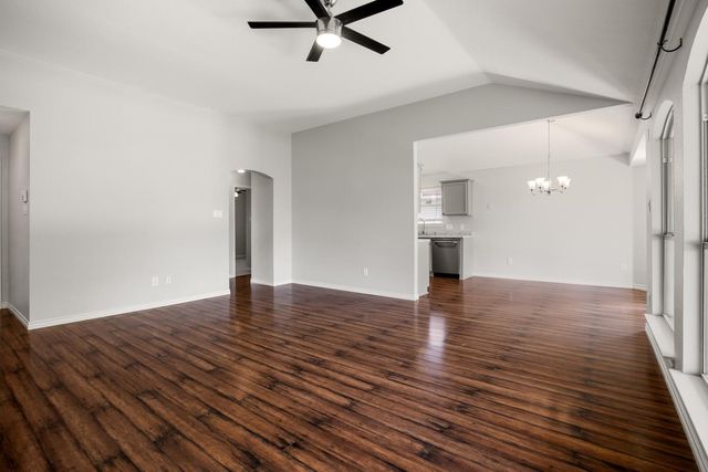 521 Britni LOOP, Kyle, TX 78640