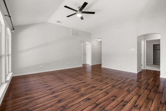 521 Britni LOOP, Kyle, TX 78640