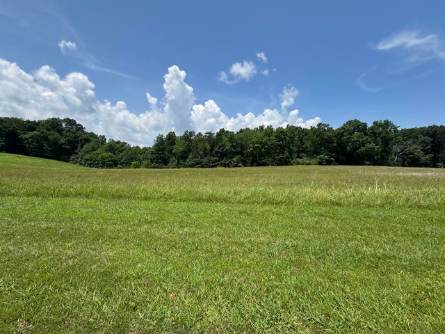 8 Beacon Street, Russell Springs, KY 42642