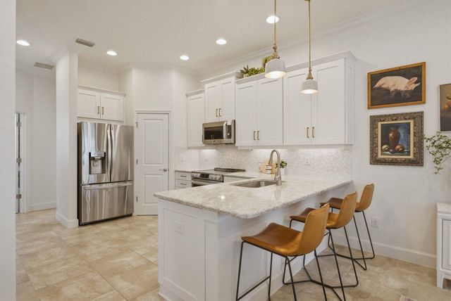 3201 NAUTICAL PLACE S, St Petersburg, FL 33712