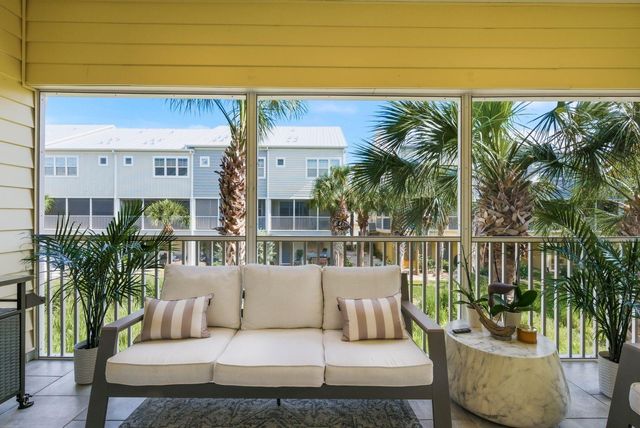 3201 NAUTICAL PLACE S, St Petersburg, FL 33712