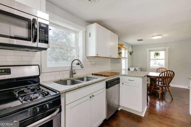 200 The Plaza, Athens, GA 30606