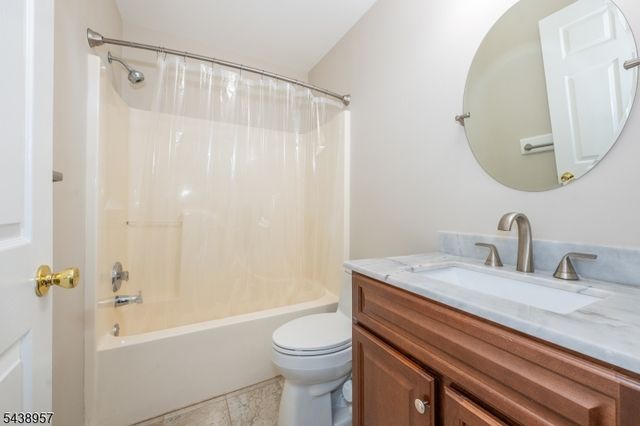 1006 Worthington Ct 1006, Denville Twp., NJ 07834