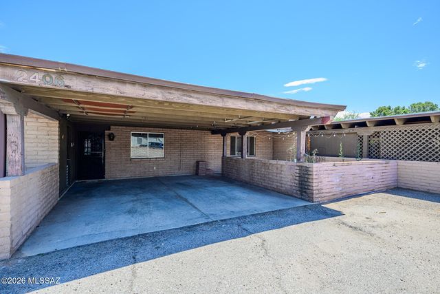 2406 N Shade Tree Circle, Tucson, AZ 85715