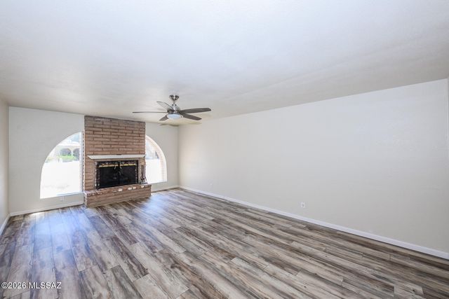 2406 N Shade Tree Circle, Tucson, AZ 85715