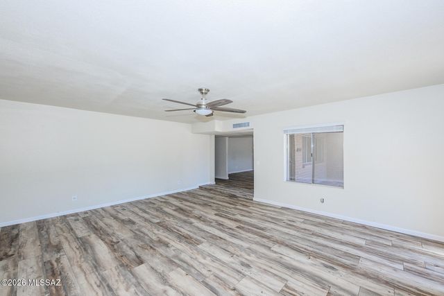 2406 N Shade Tree Circle, Tucson, AZ 85715