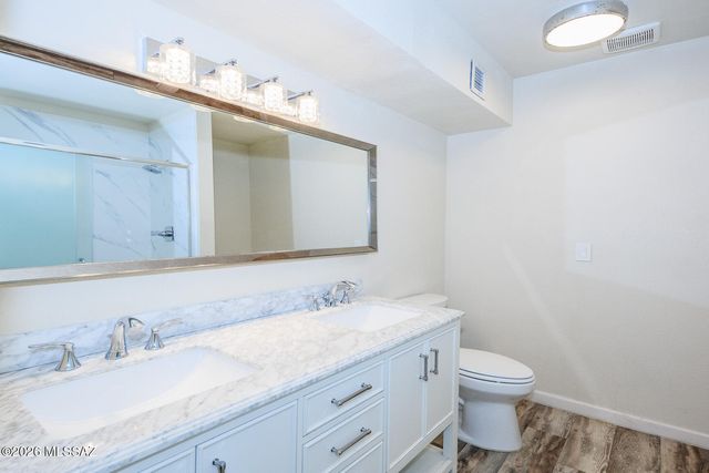 2406 N Shade Tree Circle, Tucson, AZ 85715