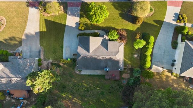 71 Jefferson Drive, Dallas, GA 30132