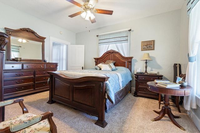 830 S Washington Street, Siloam Springs, AR 72761