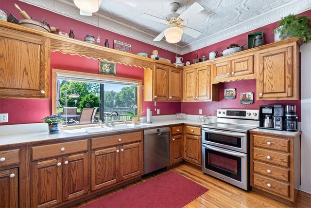 830 S Washington Street, Siloam Springs, AR 72761