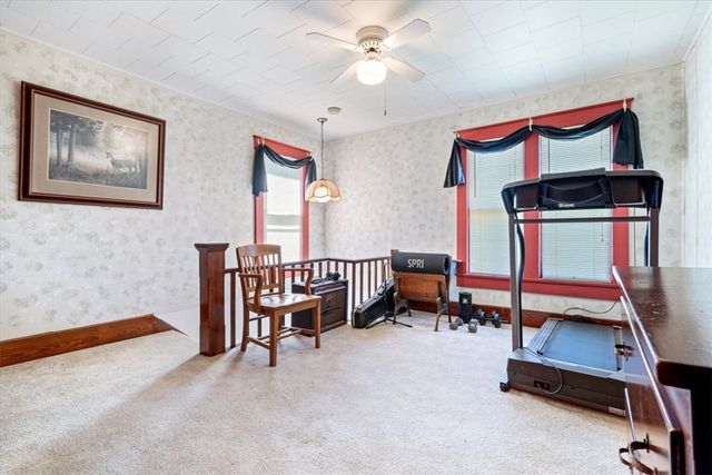 830 S Washington Street, Siloam Springs, AR 72761