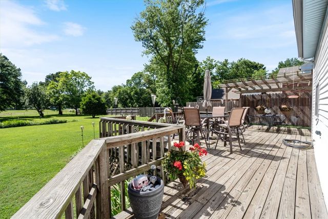 830 S Washington Street, Siloam Springs, AR 72761