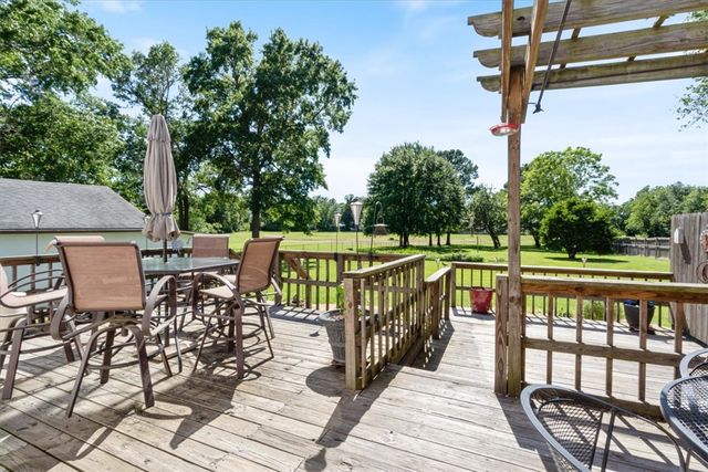 830 S Washington Street, Siloam Springs, AR 72761
