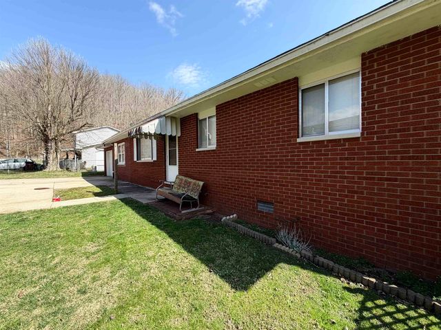 71 PRIVATE DRIVE 5886, South Point, OH 45680