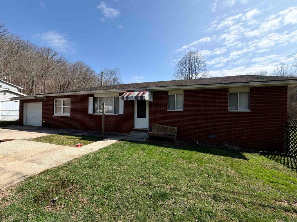 71 PRIVATE DRIVE 5886, South Point, OH 45680