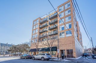 1572 N Maple Avenue 401, Evanston, IL 60201