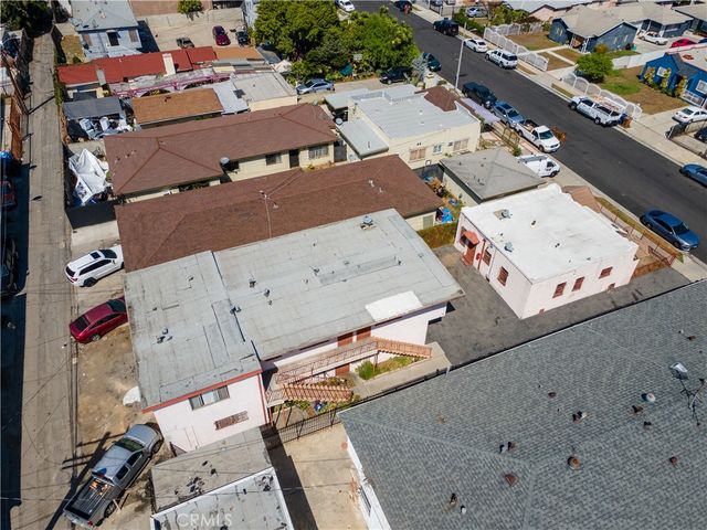 11145 Raymond, Los Angeles, CA 90044
