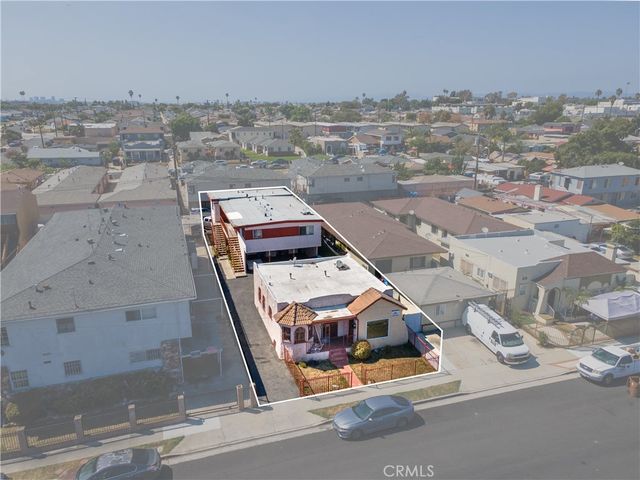 11145 Raymond, Los Angeles, CA 90044