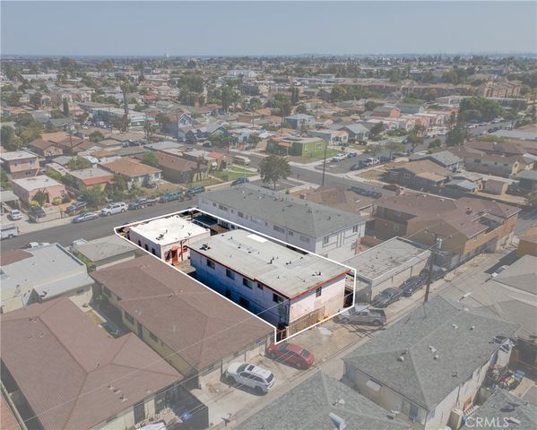 11145 Raymond, Los Angeles, CA 90044