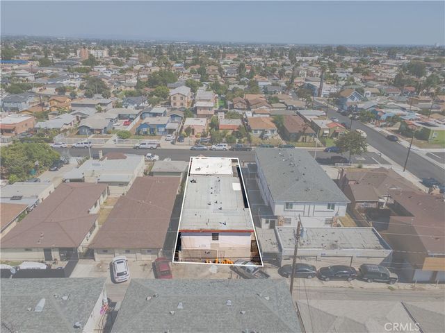 11145 Raymond, Los Angeles, CA 90044