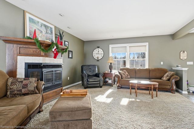 7755 Macedonia Lane, Salem Township, MI 48168