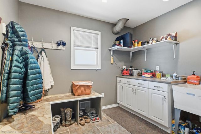 7755 Macedonia Lane, Salem Township, MI 48168