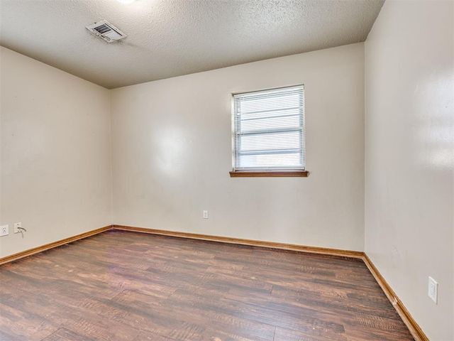 837 Briarlane Road, Del City, OK 73115