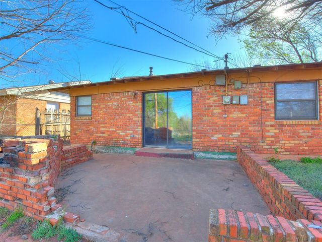 837 Briarlane Road, Del City, OK 73115