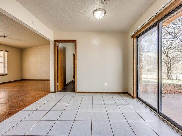 837 Briarlane Road, Del City, OK 73115