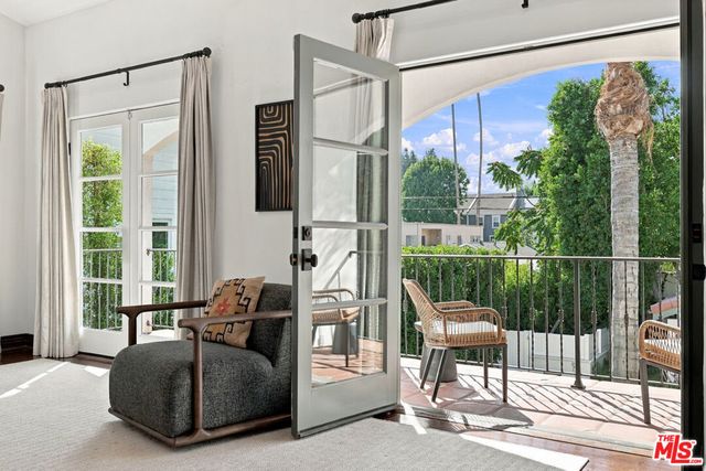 4363 Irvine Avenue, Studio City, CA 91604