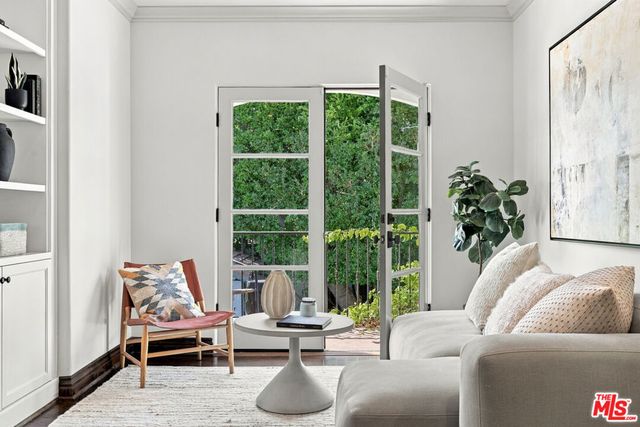 4363 Irvine Avenue, Studio City, CA 91604