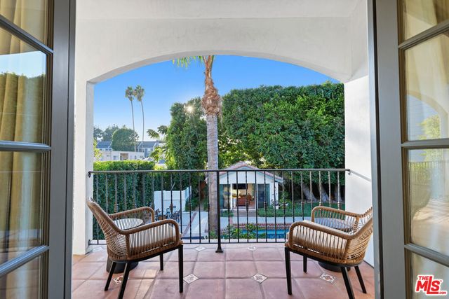 4363 Irvine Avenue, Studio City, CA 91604