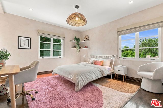 4363 Irvine Avenue, Studio City, CA 91604