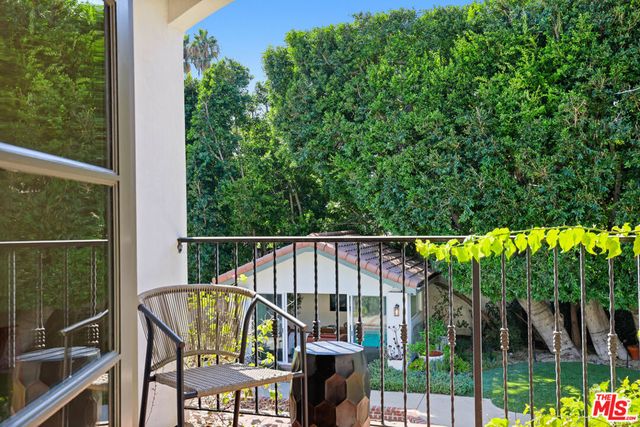 4363 Irvine Avenue, Studio City, CA 91604