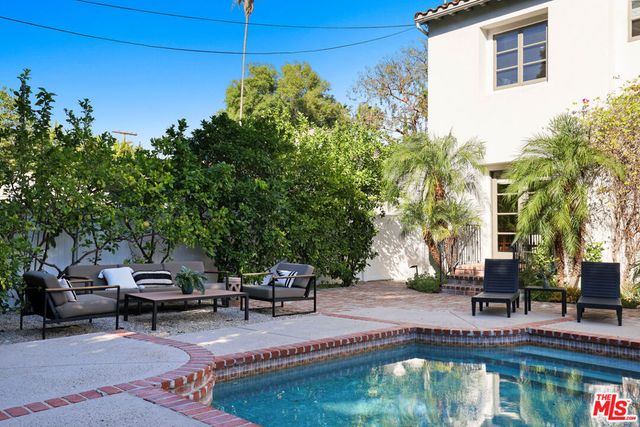 4363 Irvine Avenue, Studio City, CA 91604